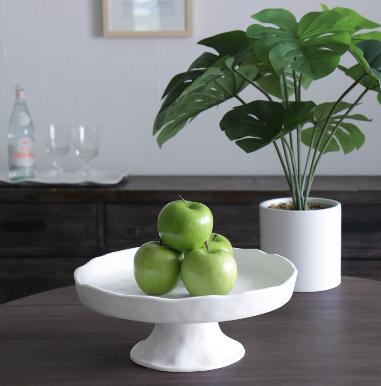 VIDA Nube Pedestal Cake plate -white