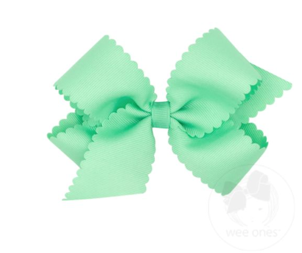 Medium Scallop Bow- Mint