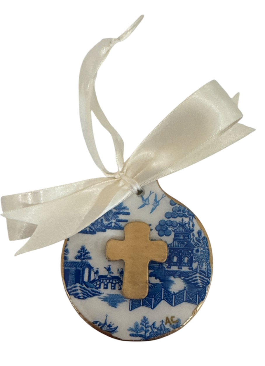 Blue Willow Round -Cross