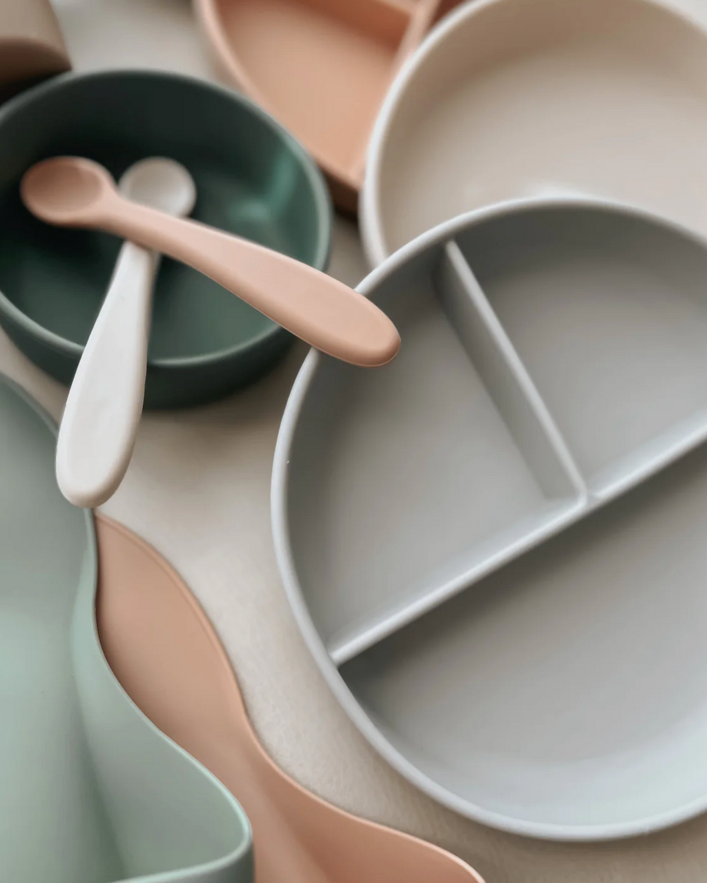 noüka Divided Suction Plate - Light Storm