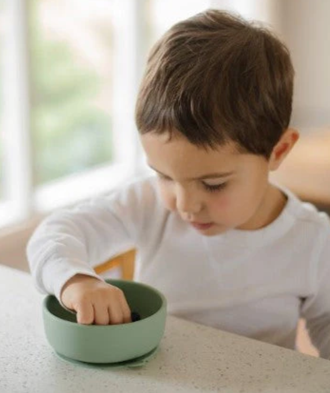 noüka Suction Bowl - Leaf