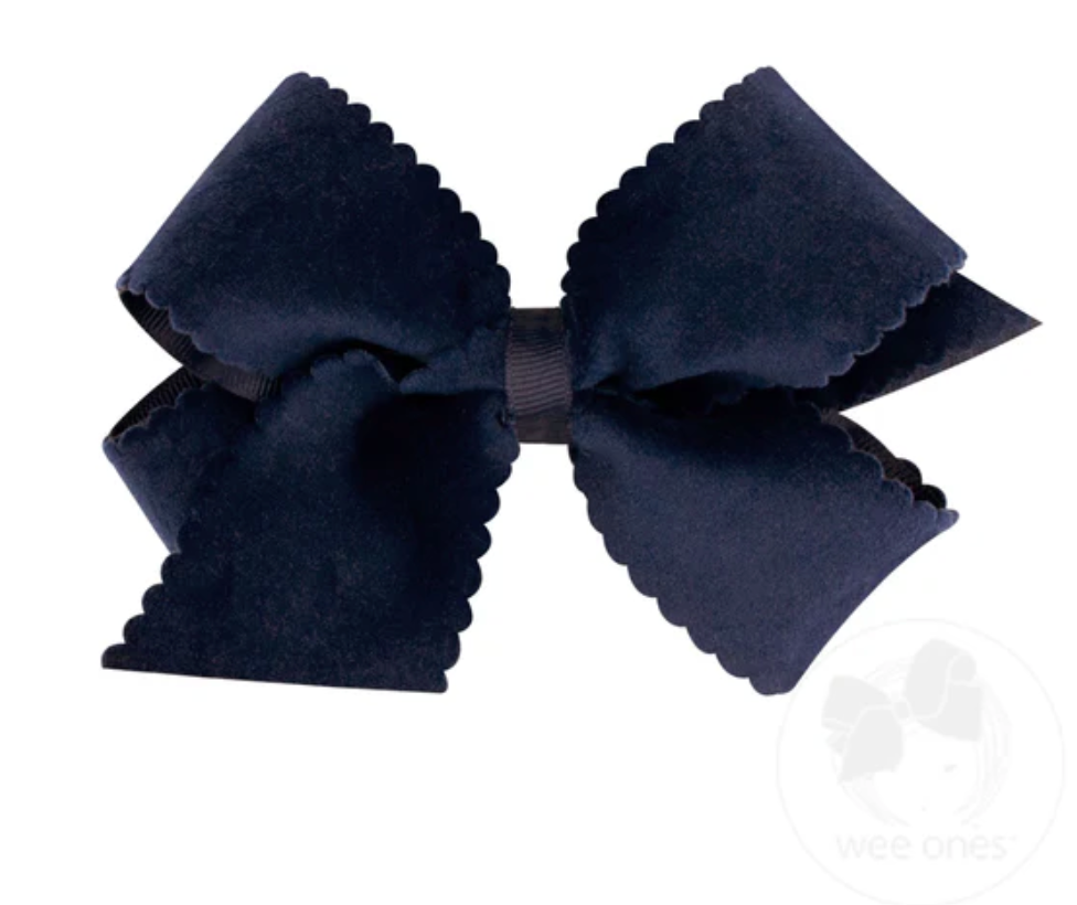 Medium Velvet Scallop Bow- Navy