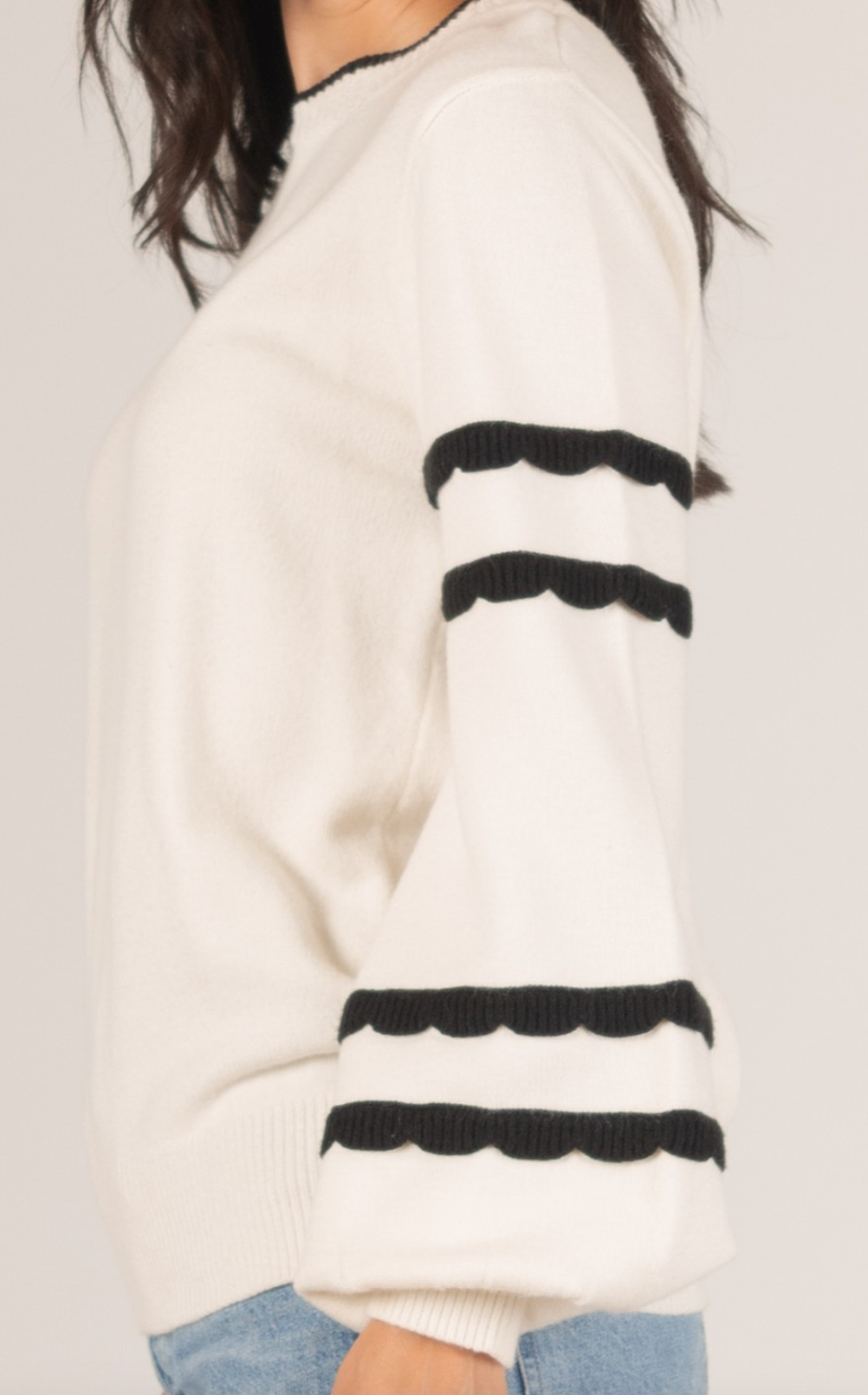 Scalloped Trim Balloon Sleeve Sweater