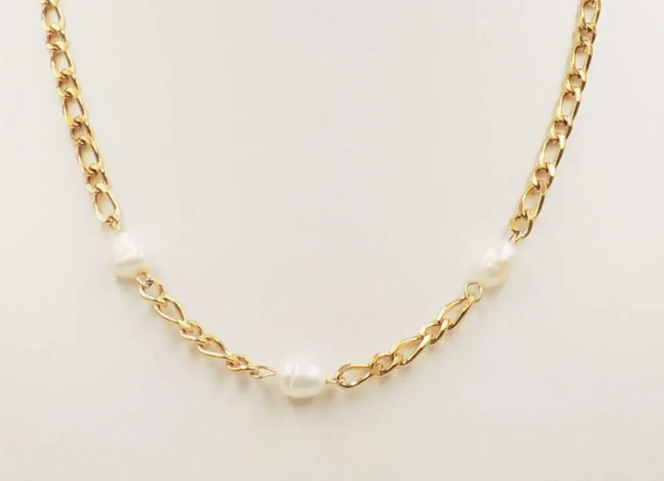 Gold Chain with Pearl