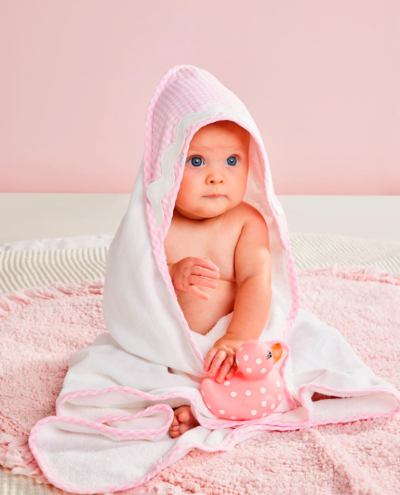 Pink Ric-Rac Hooded Towel