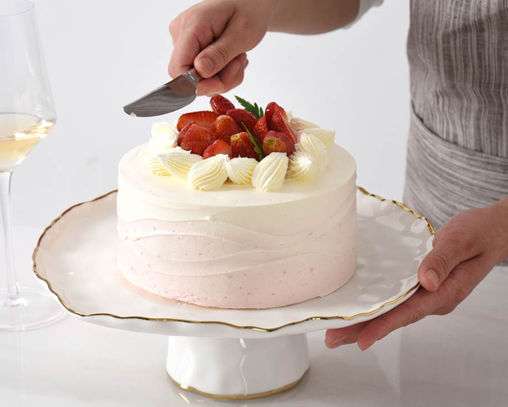 Round Cake Stand
