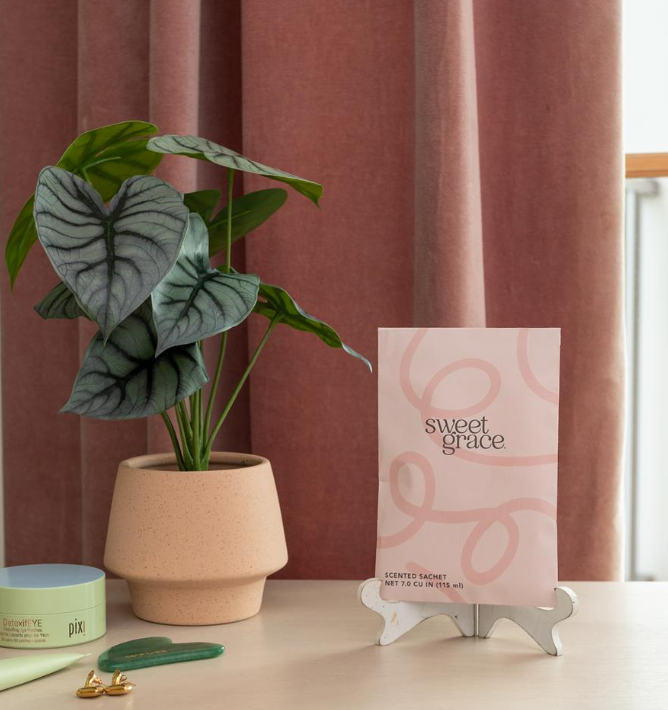 Sweet Grace Swirl Sachet