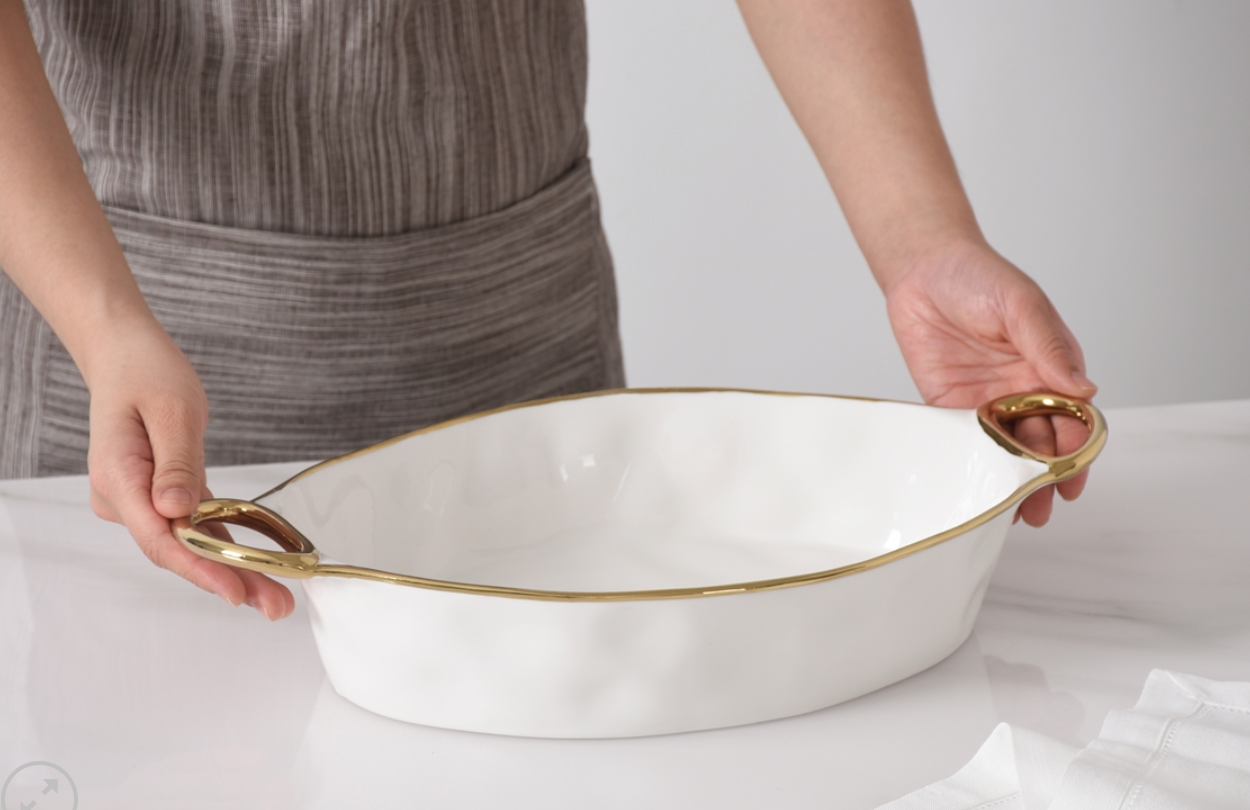 Oval Baking Dish w/ Handles