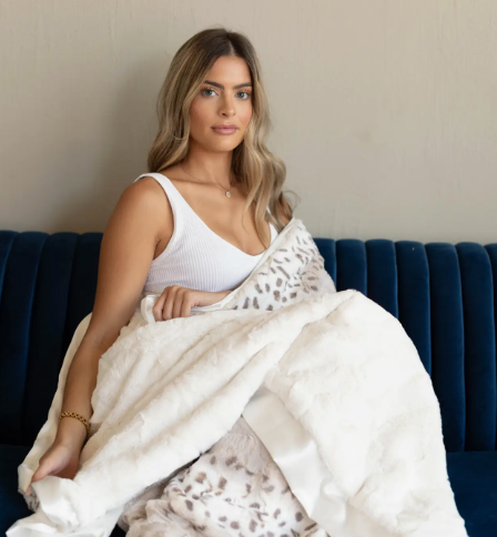 Adult | Snowcat Ivory Luxe Blanket